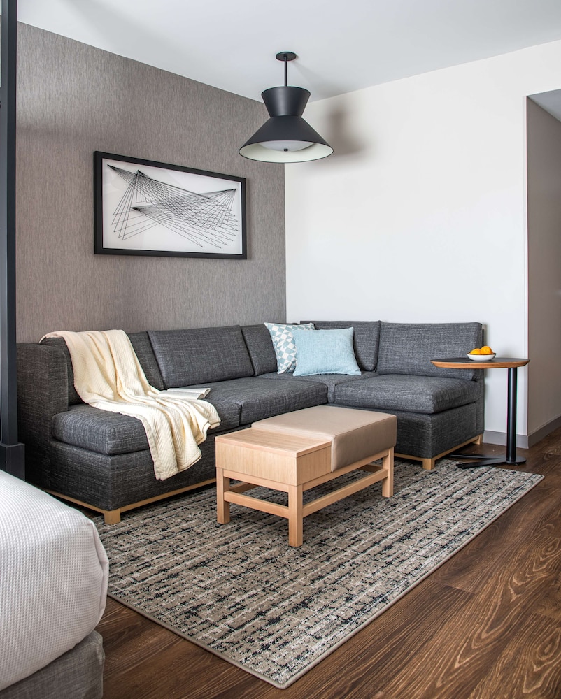 Hyatt Place Newark/Silicon Valley 40/64