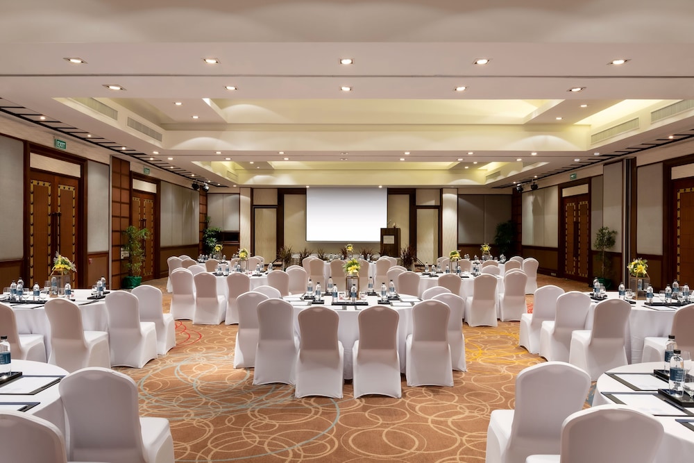 Novotel Phuket Vintage Park 50/60