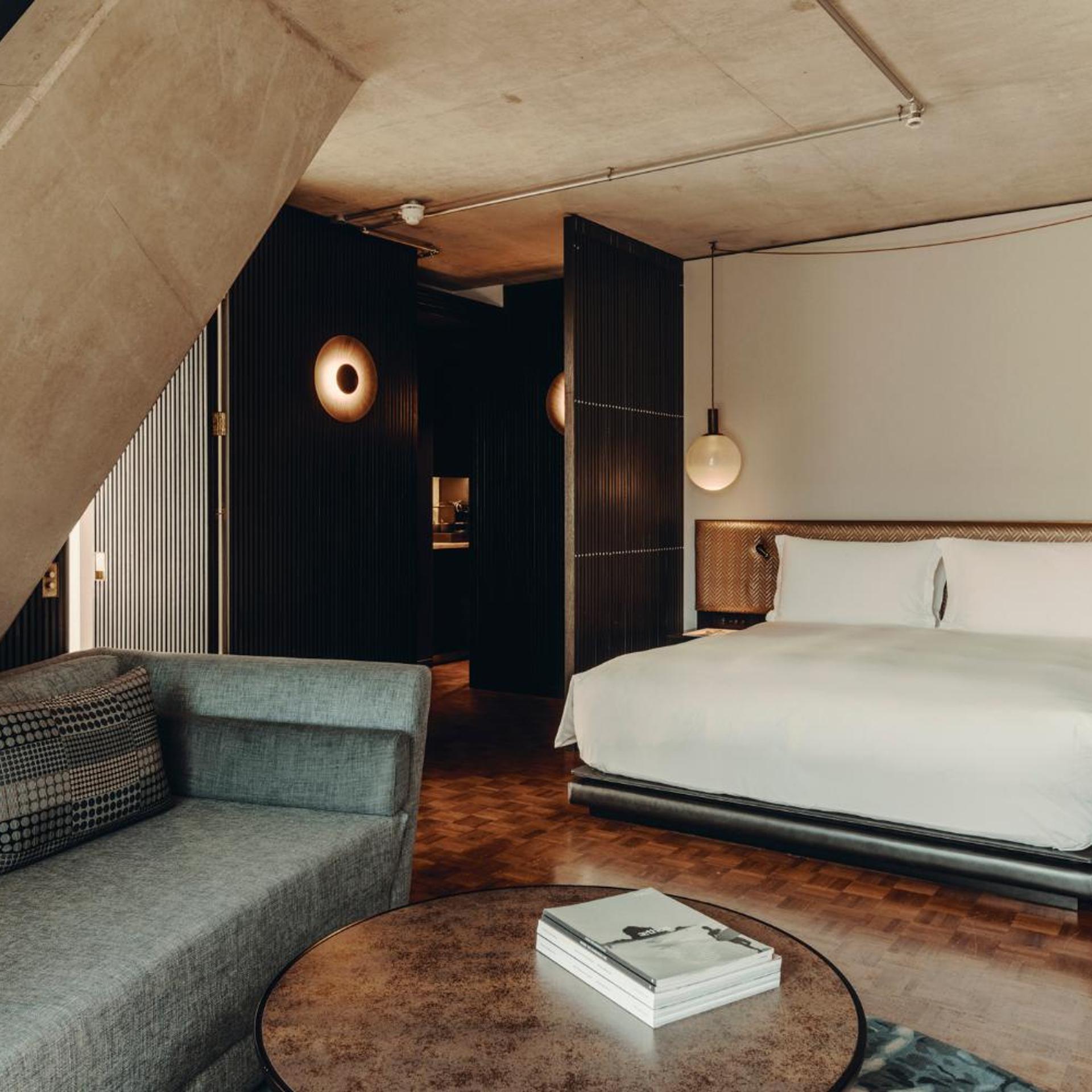 London Balcony Suite