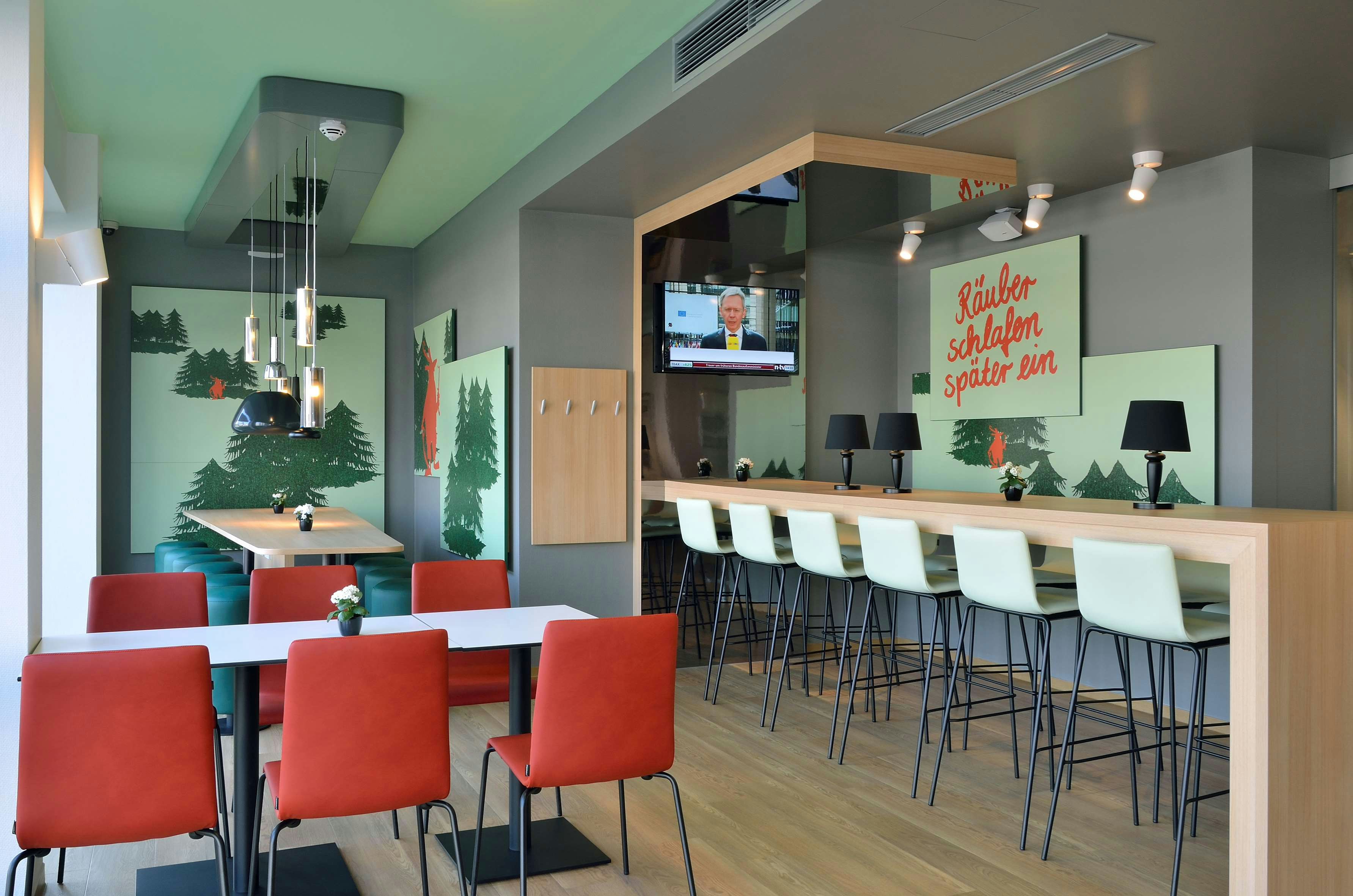 B&B Hotel Aschaffenburg 13/16