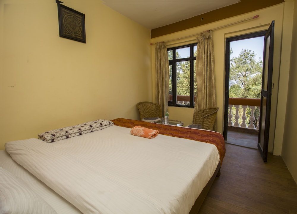 Langtang View Nagarkot Bed Breakfast 9/37