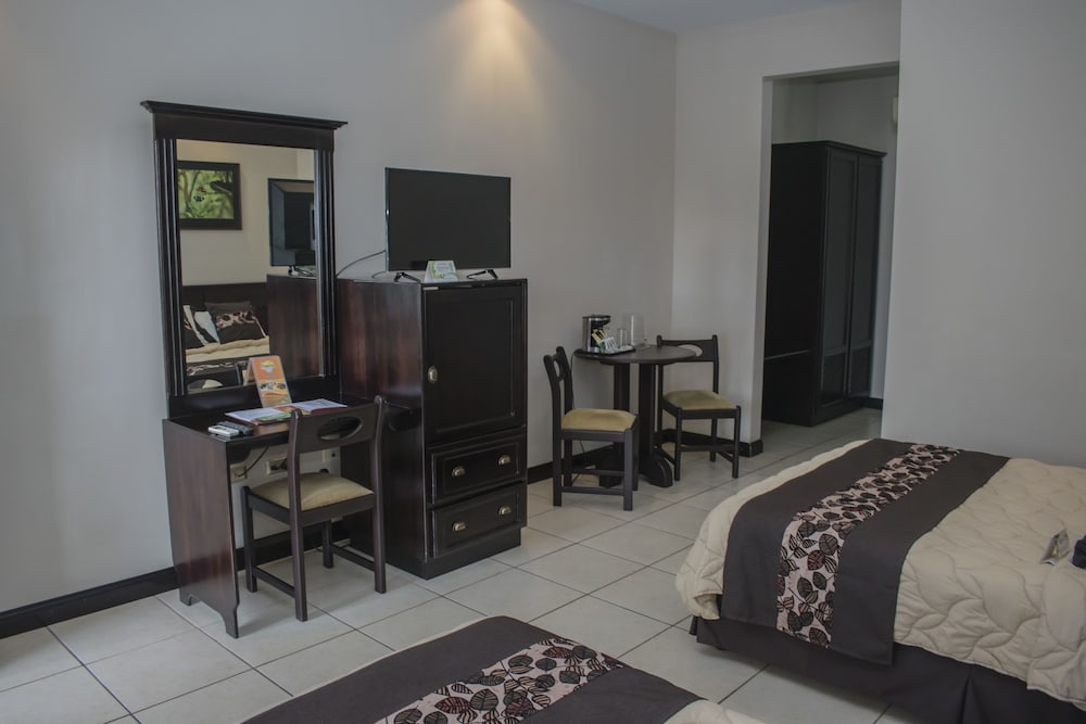 Hotel Suerre 27/40