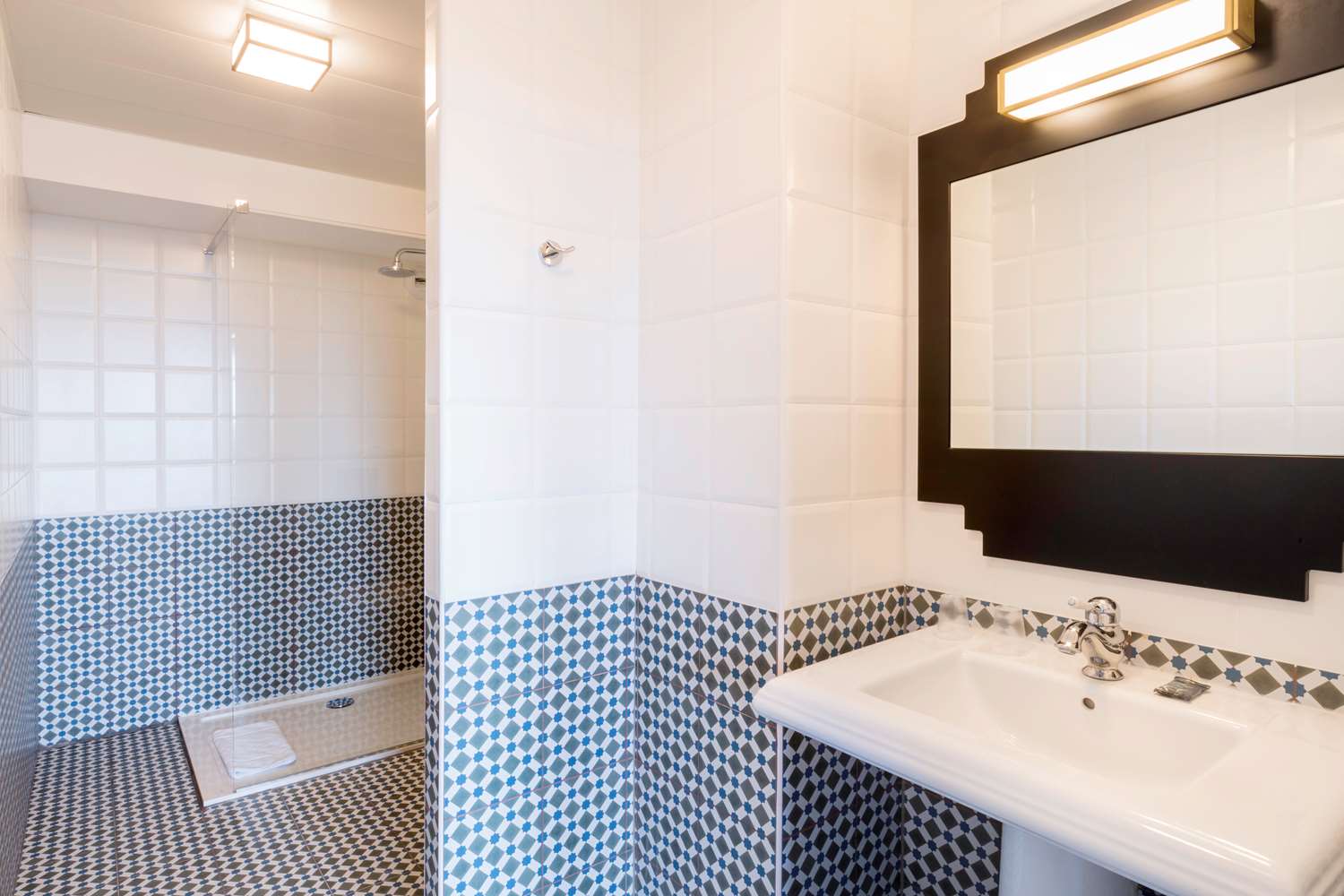 Best Western Hotel Journel Saint-Laurent-Du-Var 44/45