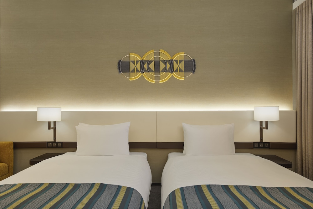 MGH Mitsui Garden Hotel Taipei Zhongxiao 13/28