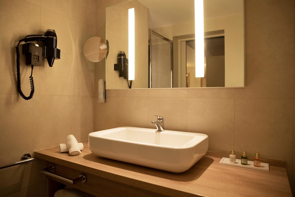 Hotel Le B d Arcachon by Inwood Hotels 75/76