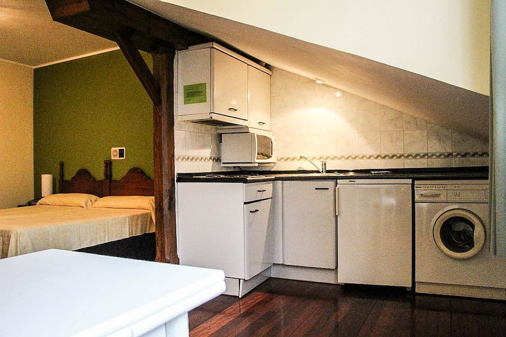 استوديو بسرير مزدوج وسرير فردي، Hotel Puerto de Llanes 3/4