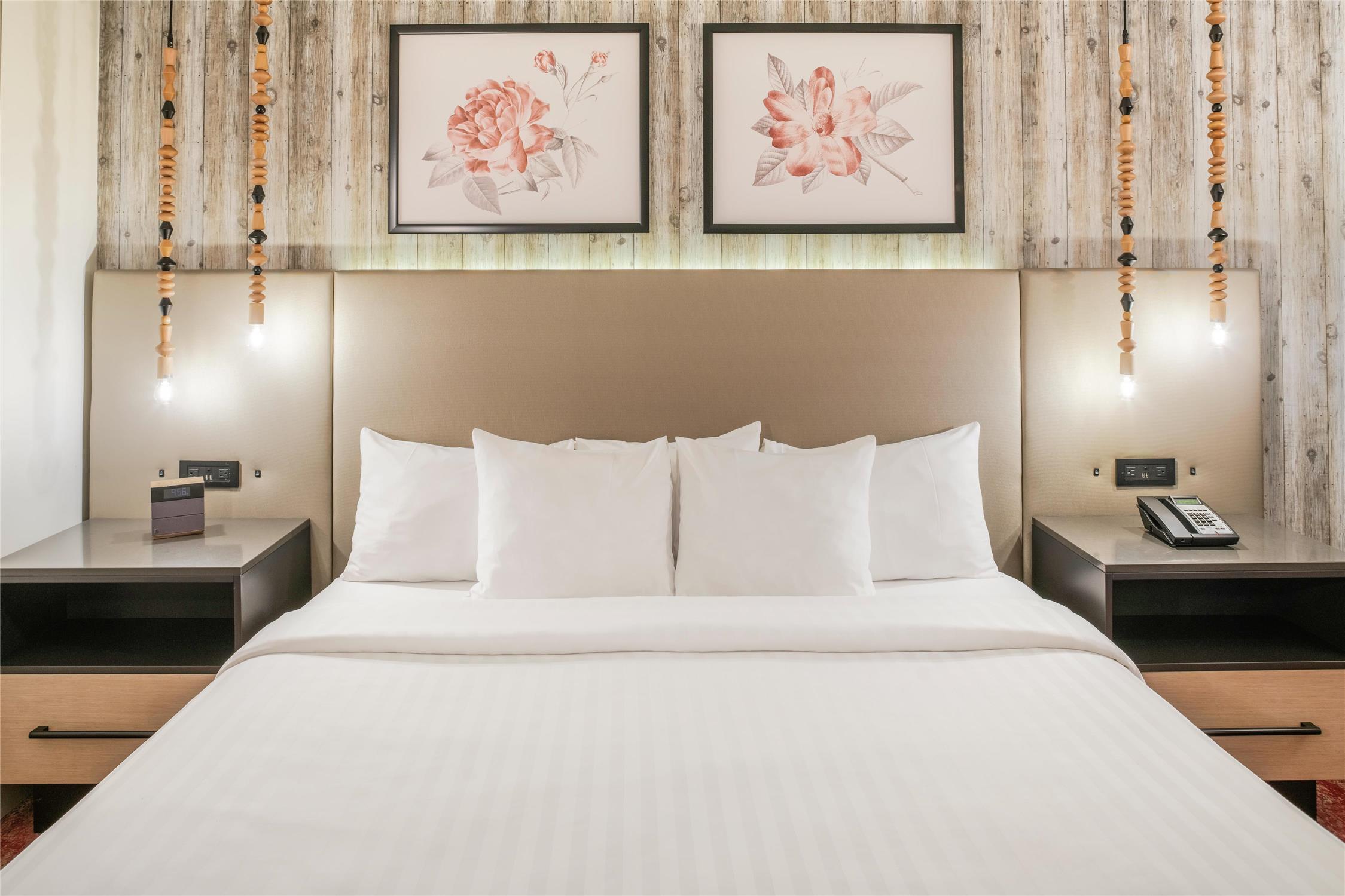 Cliffrose Springdale, Curio Collection by Hilton 10/18