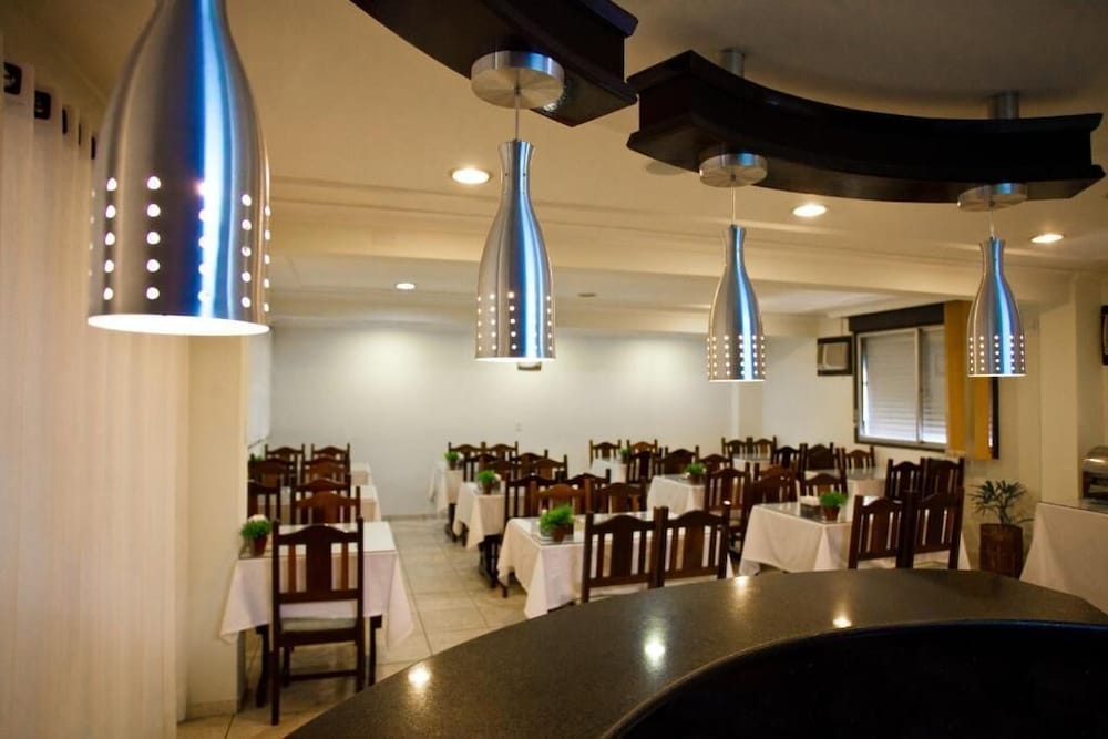 Imperatriz Hotel 31/41