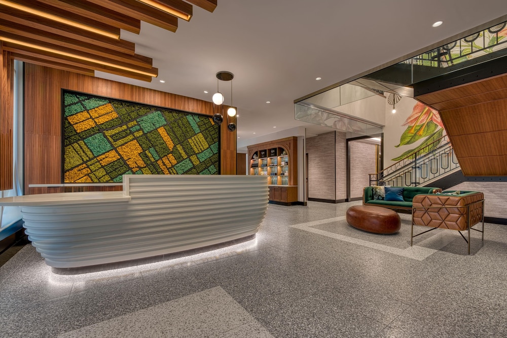 Toor Hotel Toronto, Part Of Jdv By Hyatt 5/50