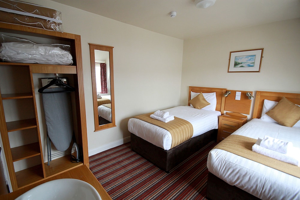 Belmore Court & Motel 27/50