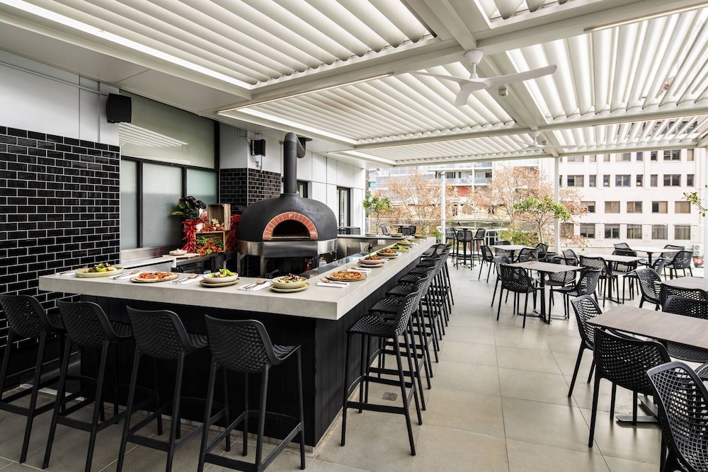 Mercure Sydney 54/67