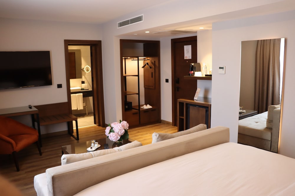 Riva Hotel Nisantasi 8/33