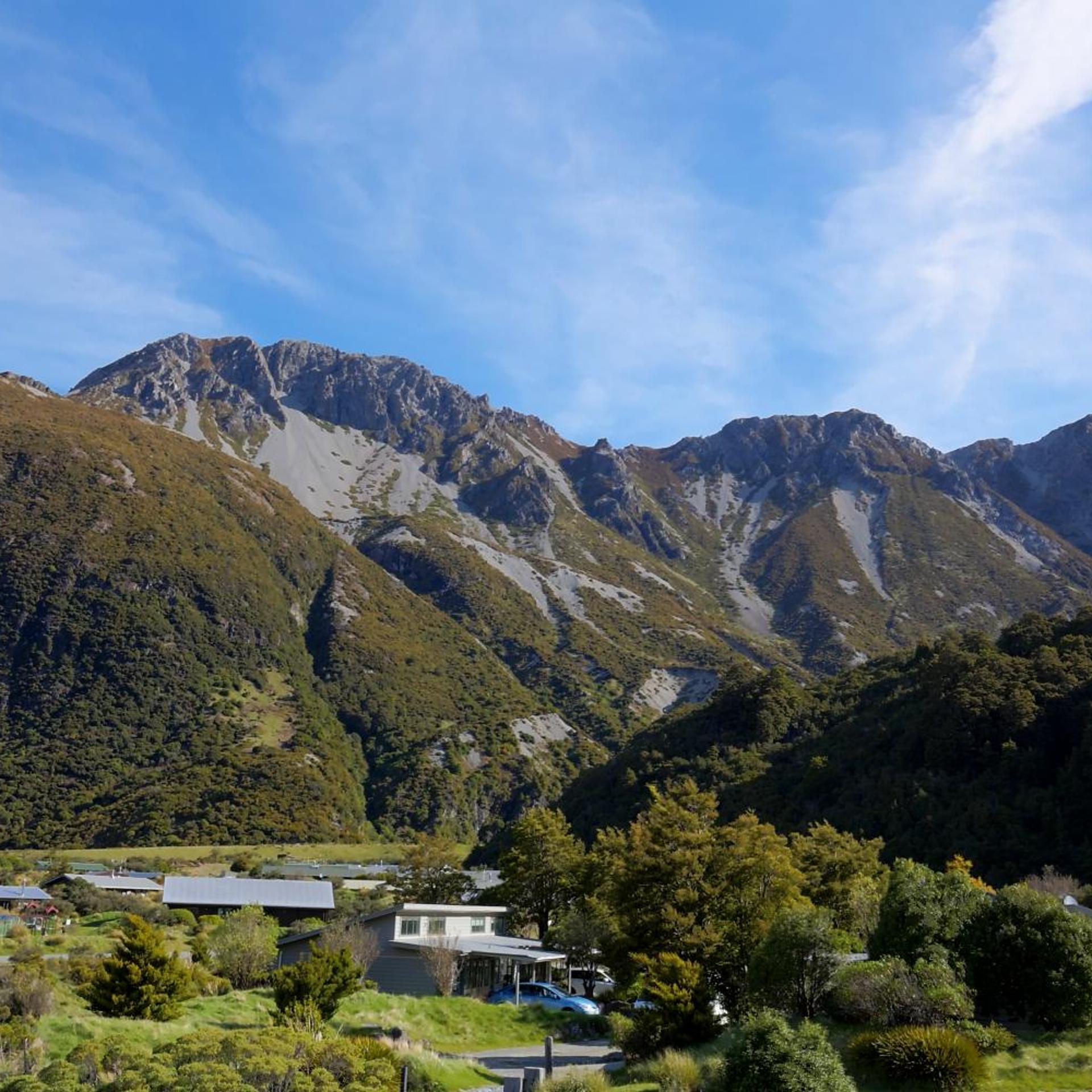 Mt Cook Lodge and Motel 22/24