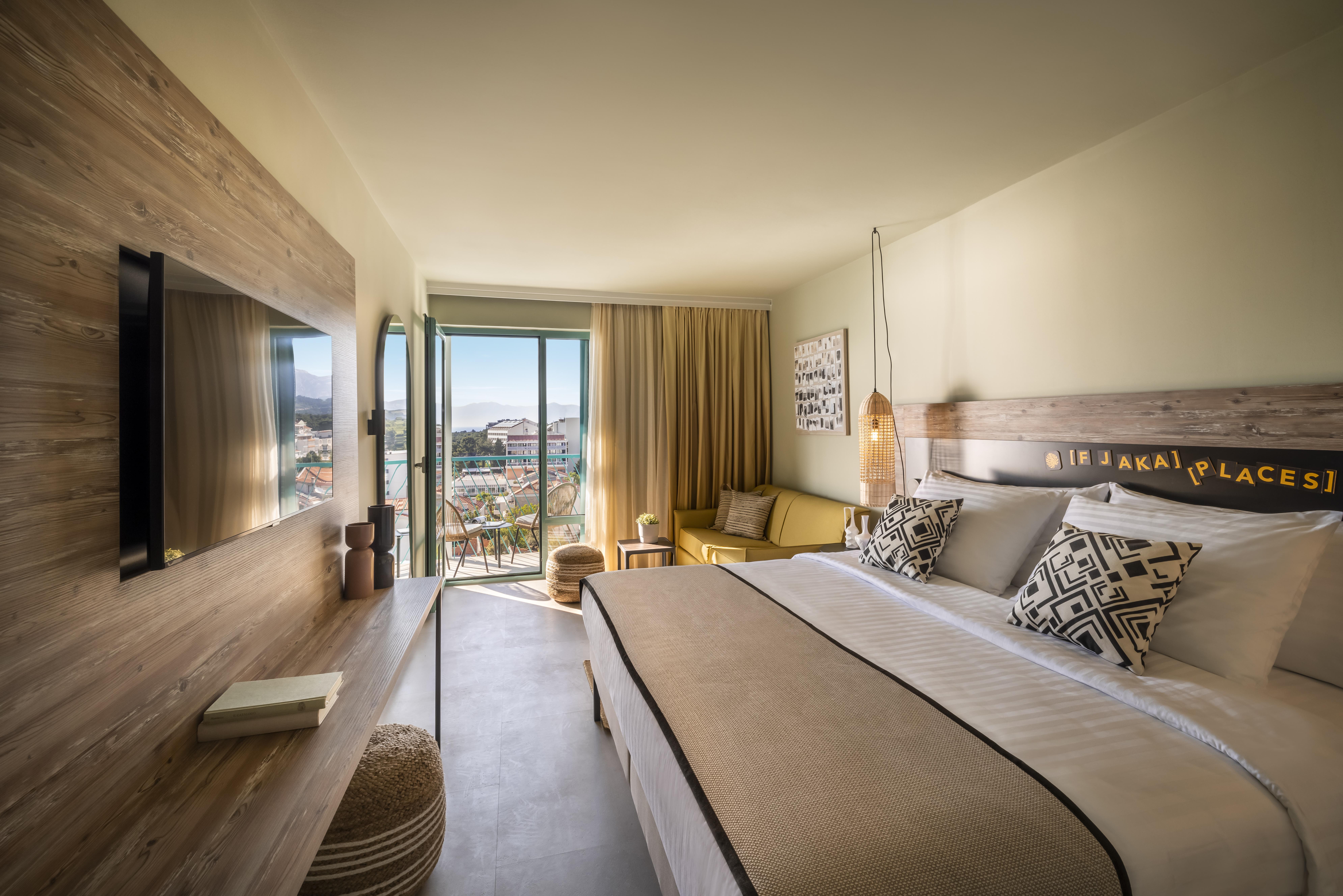 Superior, Sea Side, Balcony