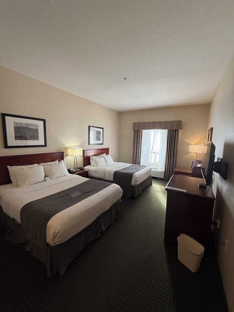 Lakeview Inns And Suites - Slave Lake 8/28