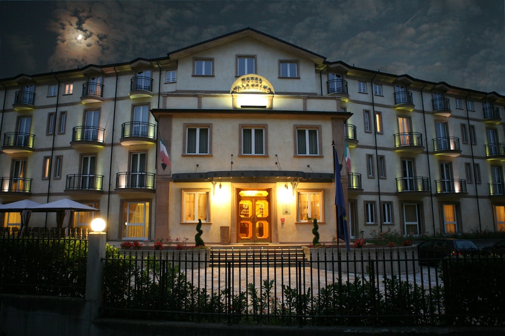 Hotel Valentino 1/50