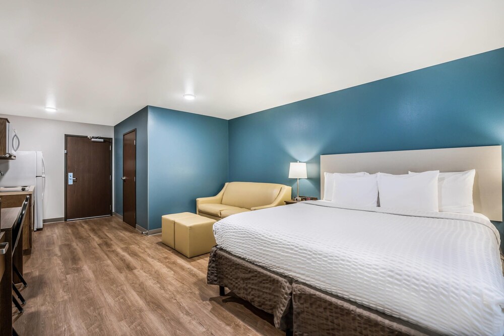 WoodSpring Suites Centennial - Denver Tech Center 26/64