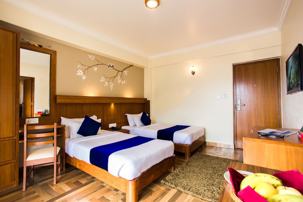 Hotel White Pearl 35/50