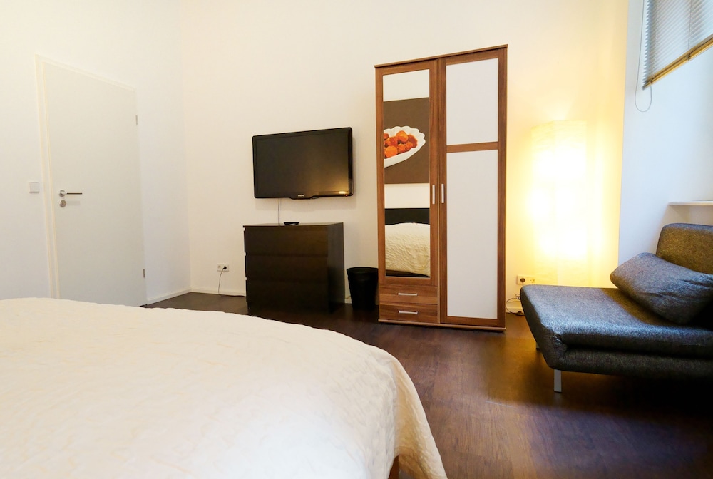 2 BEDROOMS, COMFORT, APARTMENT