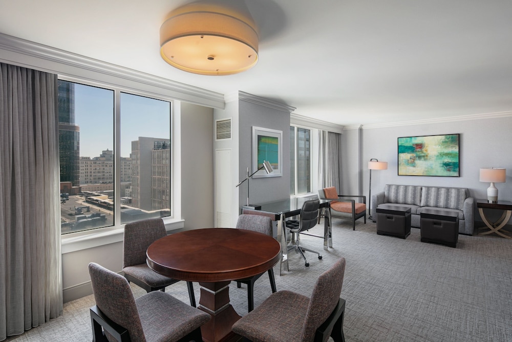Philadelphia Marriott Downtown 31/33