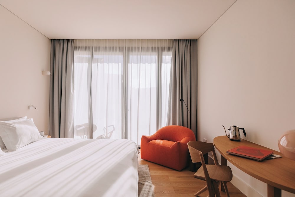 Executive, Queen Bed, Hot Tub, Balcony