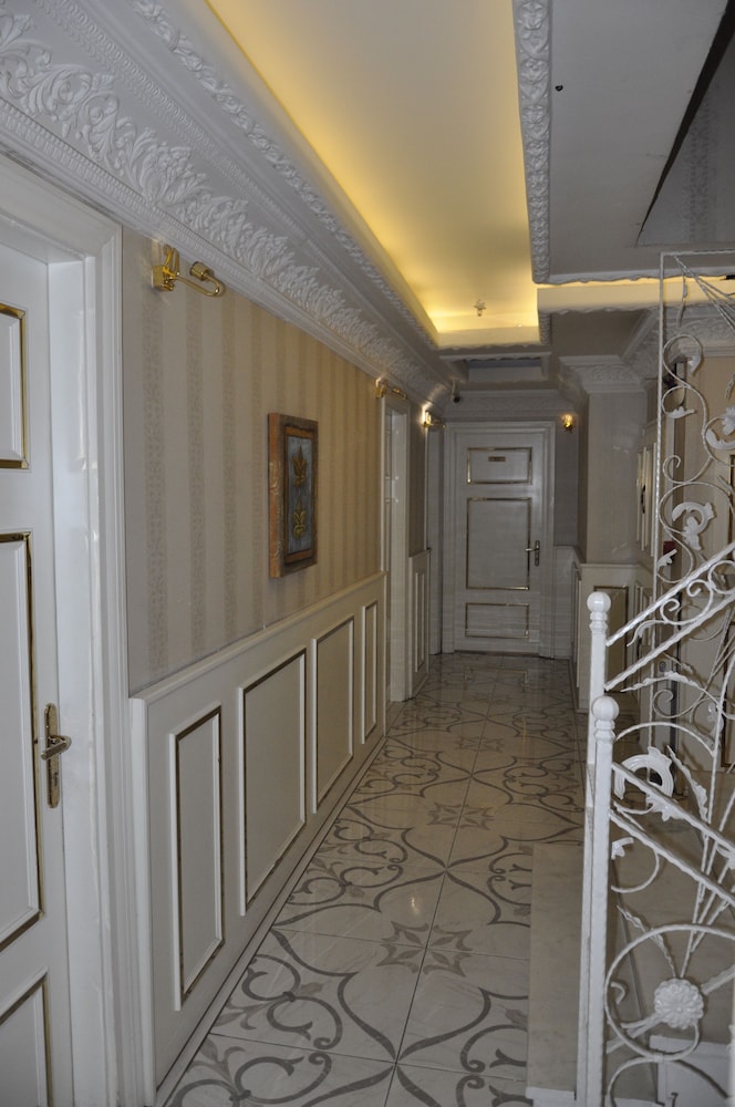 Azade Butik Otel 5/34