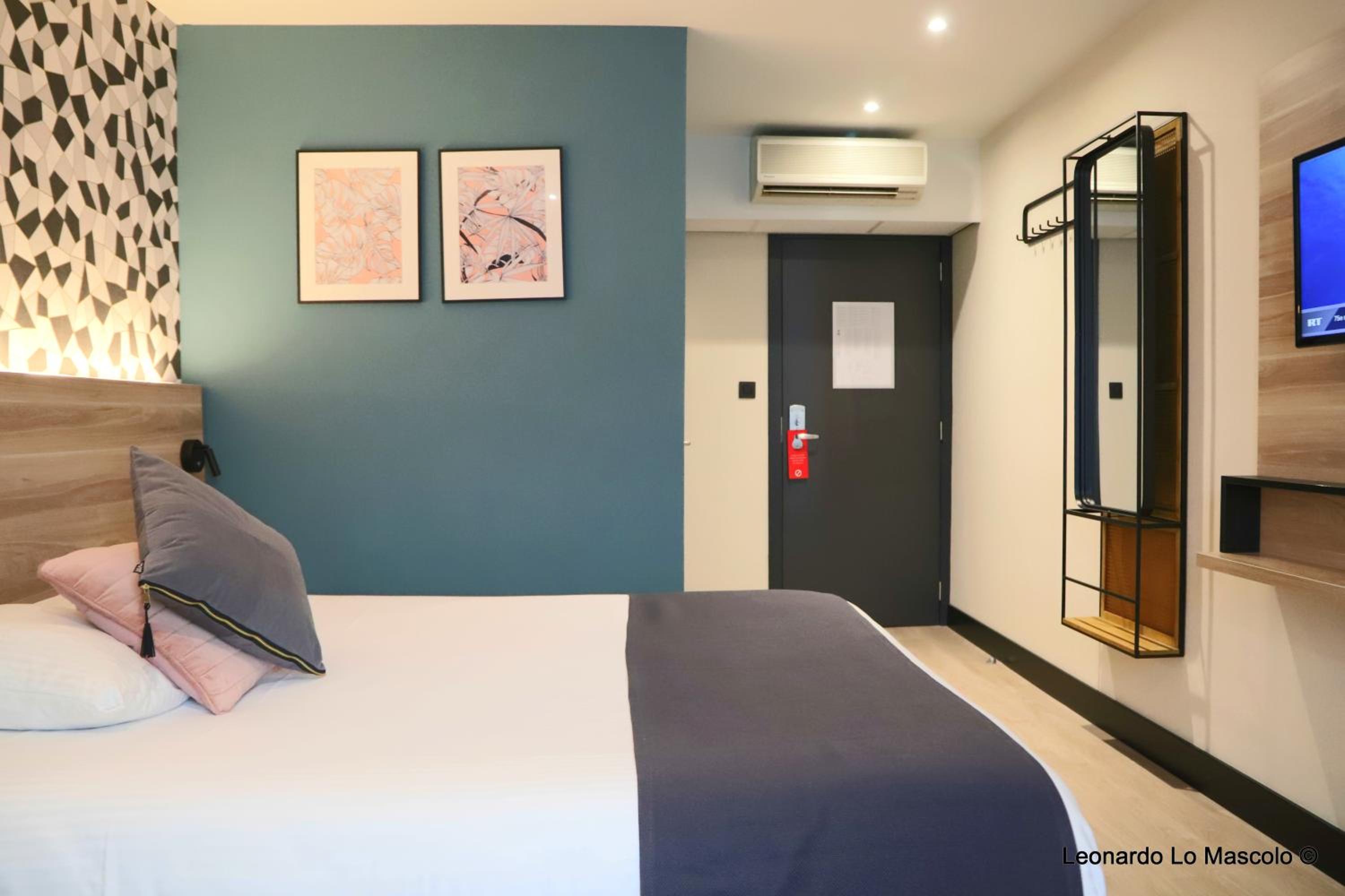 rooms