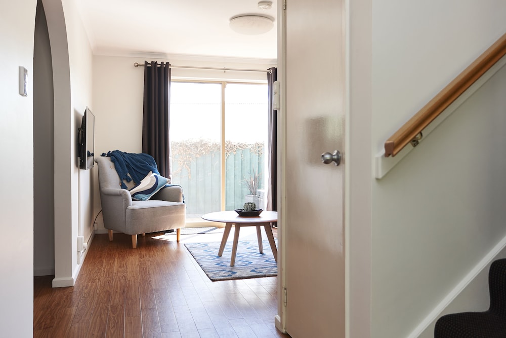 Elphin Motel and Serviced Apartments 22/50
