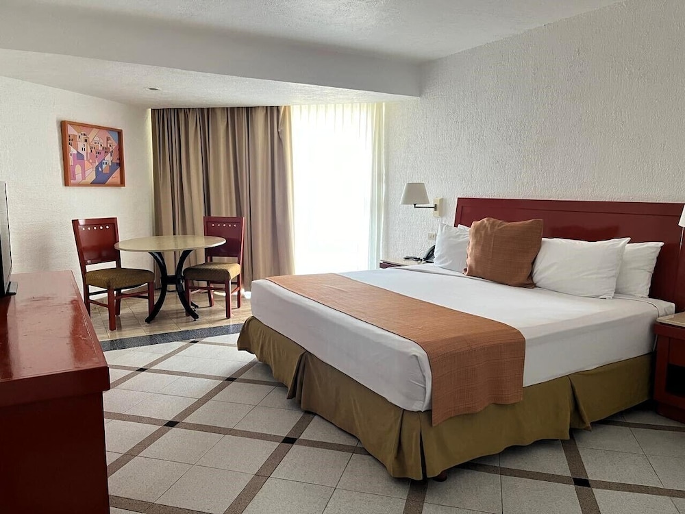 Premier, King Bed, Ocean Front