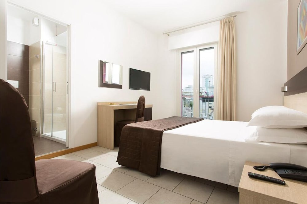 Hotel Gardenia 8/36