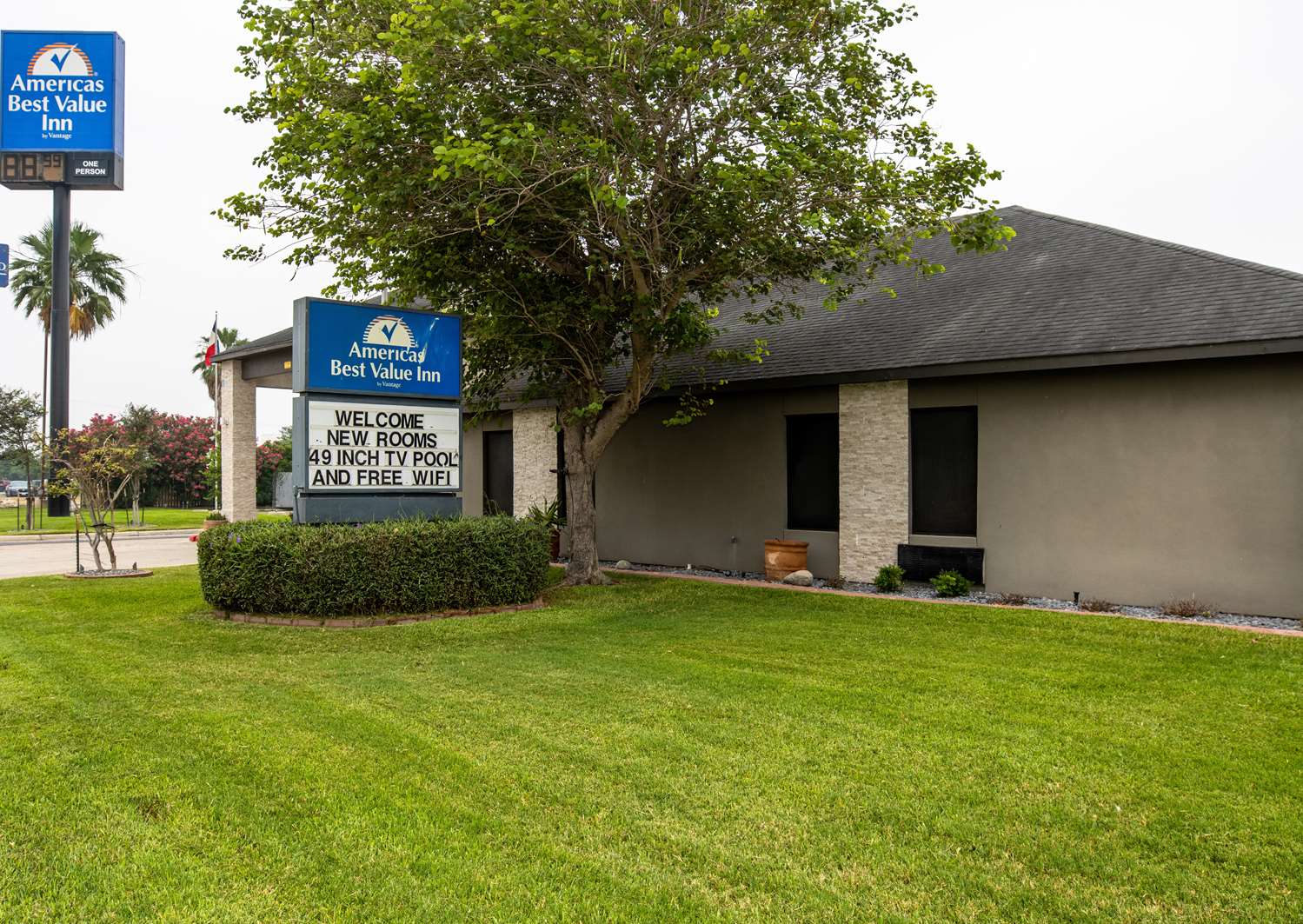 Americas Best Value Inn Harlingen 15/16