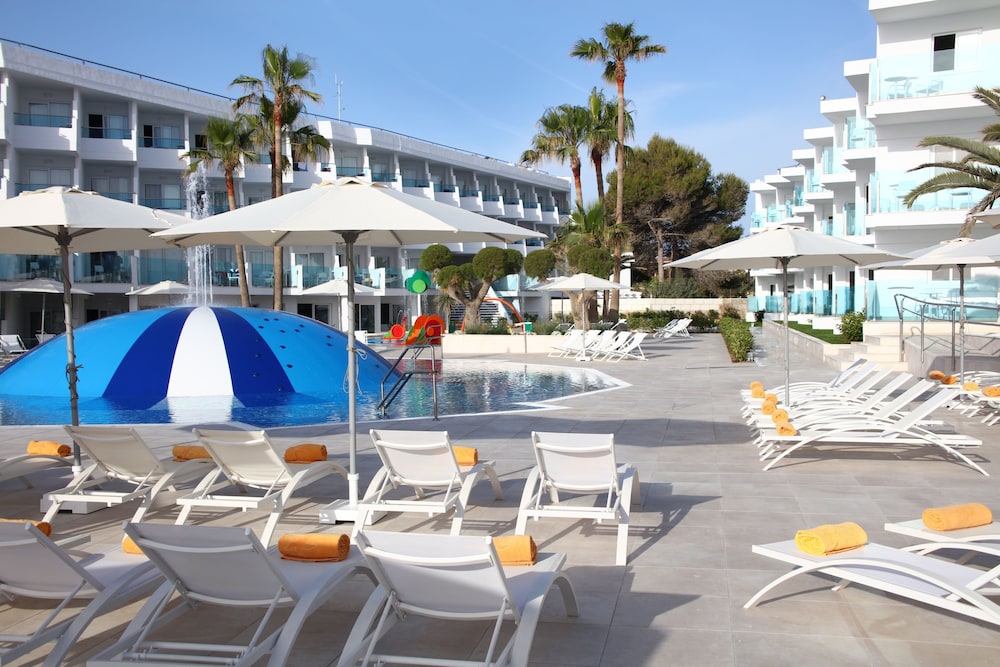 Iberostar Waves Playa de Muro 5/67