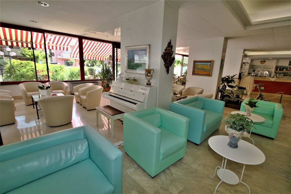 Hotel De Amicis 32/53