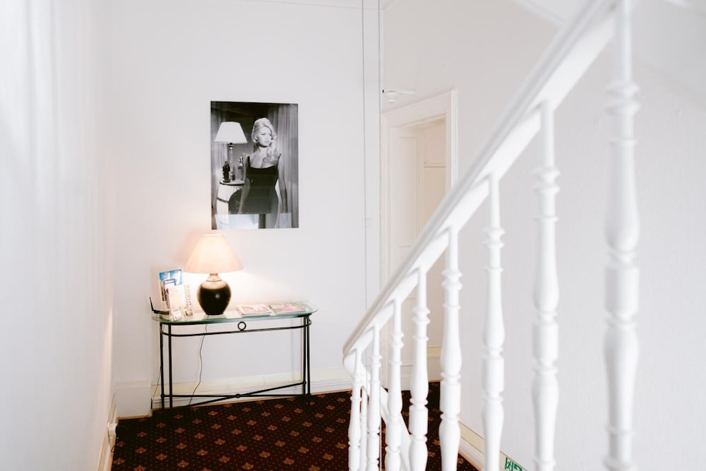 Hotel Villa Oberkassel 6/38
