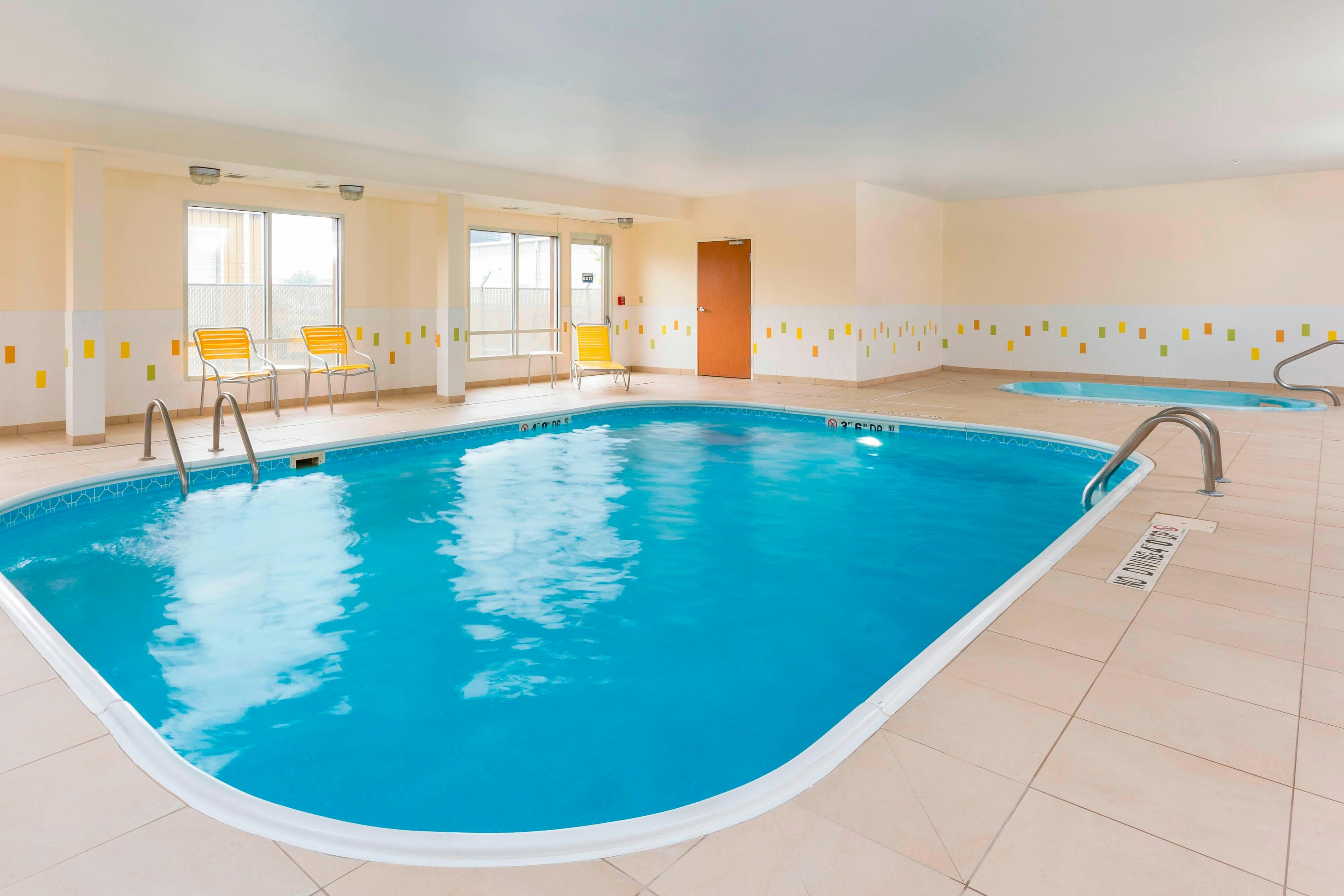 Fairfield Inn & Suites Lincoln 2/5