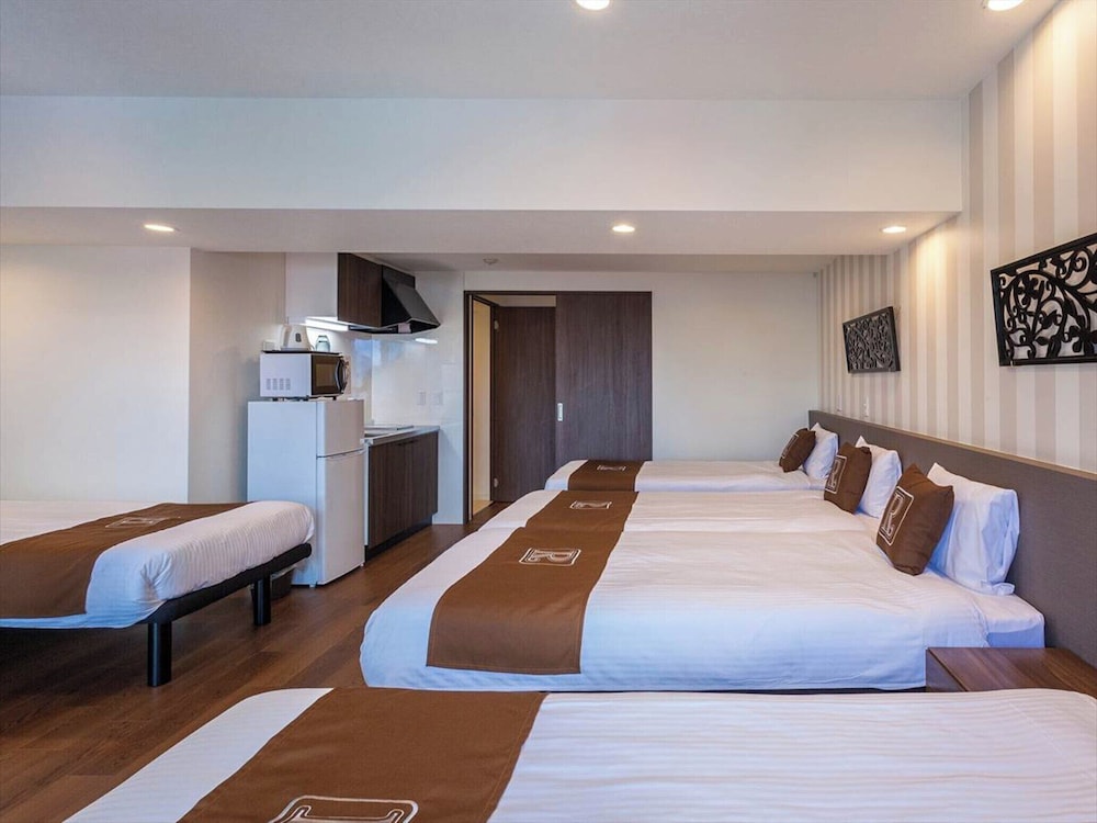 Living Inn Asahibashiekimae Premier 27/60