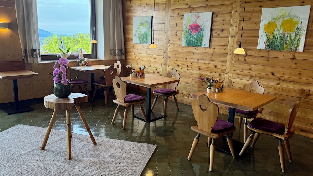 Hotel Schoene Aussicht 33/50