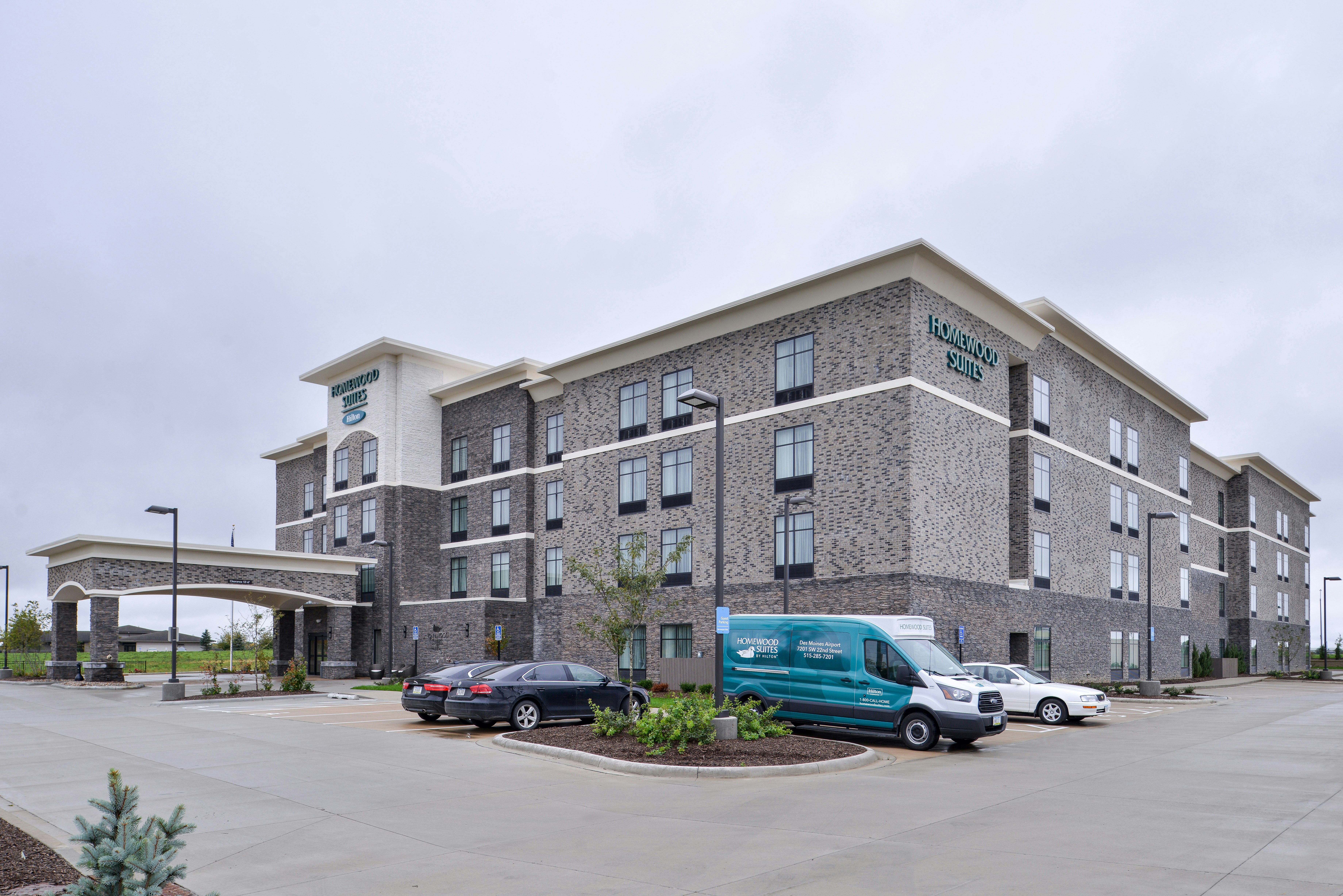 HOMEWOOD SUITES BY HILTON DES MOINES AIRPORT IA in DES MOINES - IA