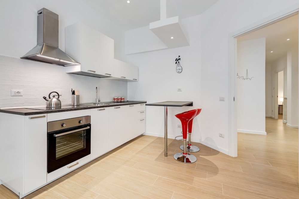 Lovely 3 rooms apartment close Trastevere Station 11/25