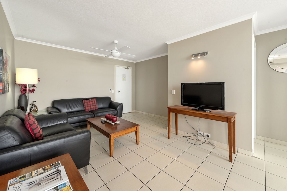 Sandpiper Apartments 48/71