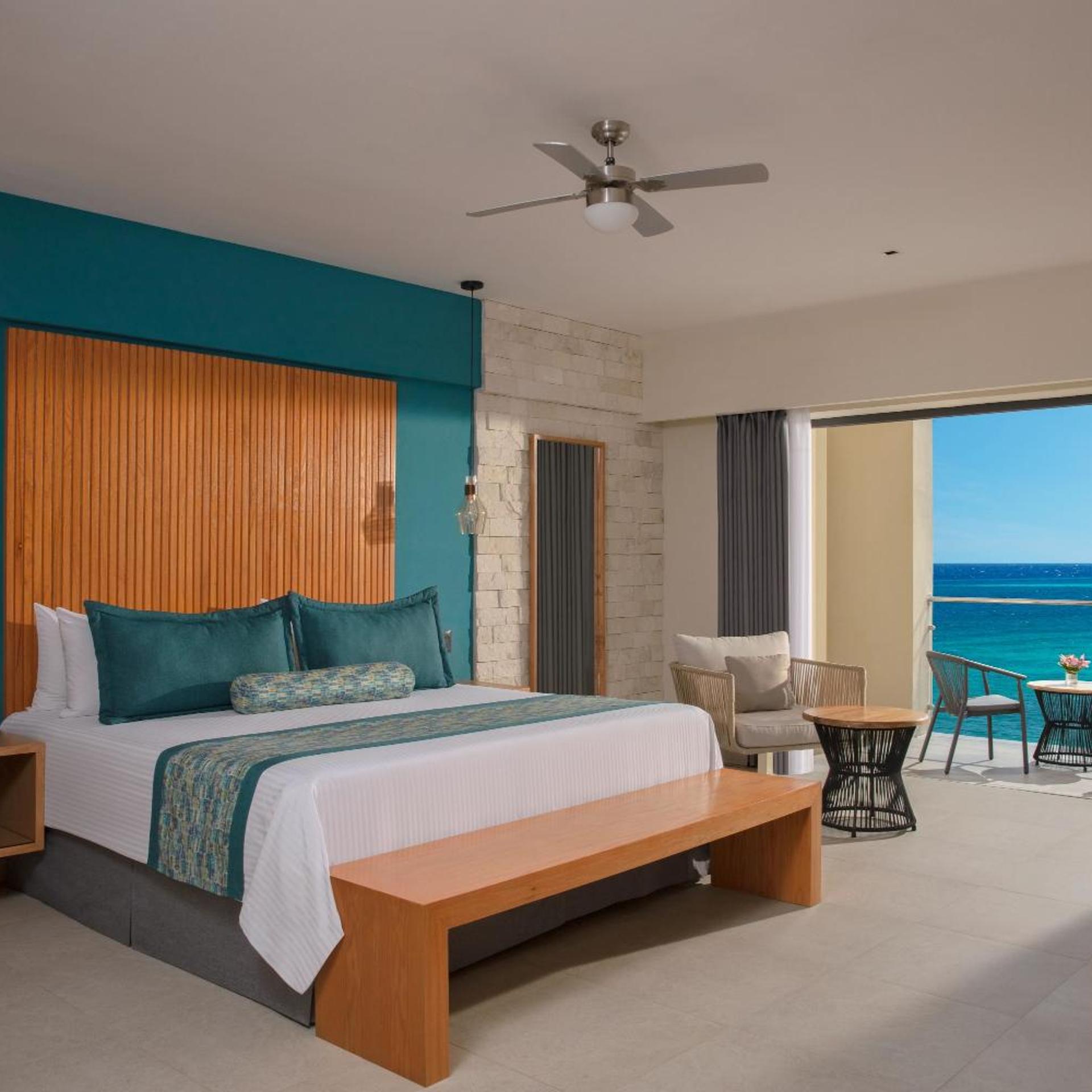 Roof Top, Master, Suite, Ocean Front, Plunge Pool