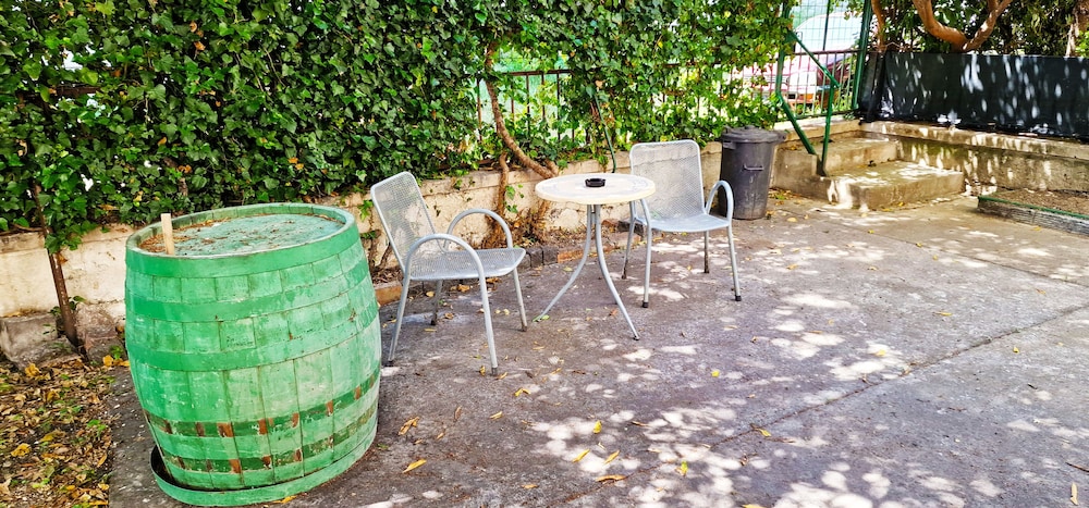 Croparadise Hostel 25/50