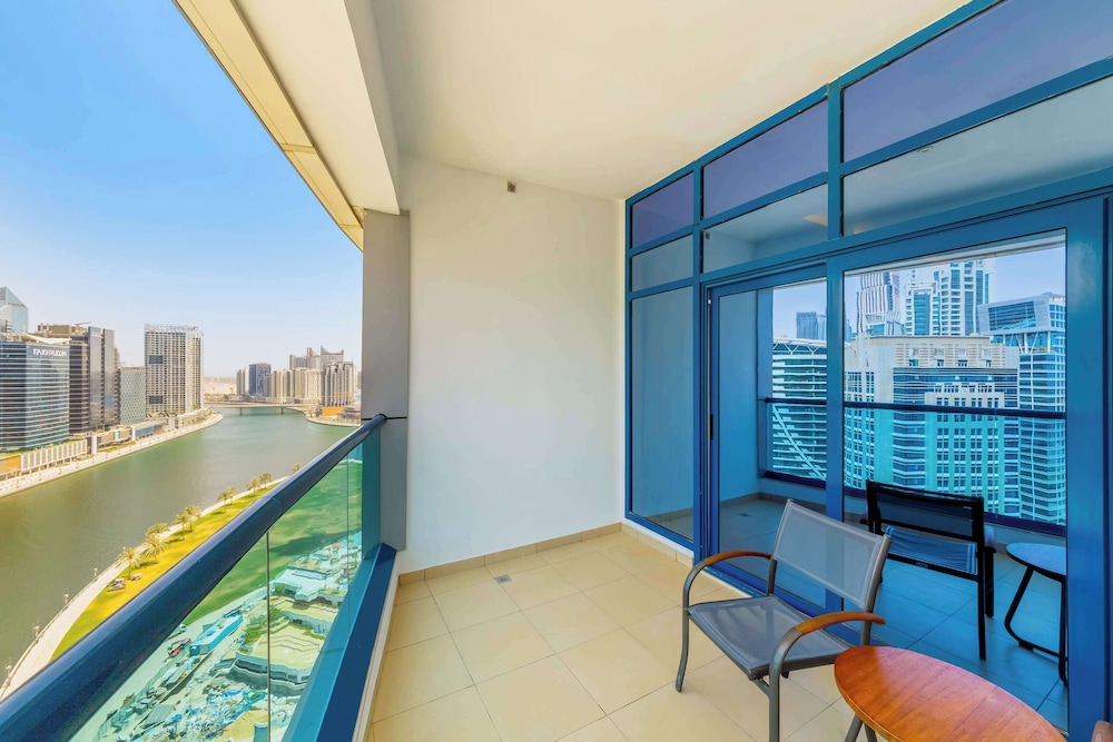 Radisson Blu Hotel Dubai Waterfront 39/78