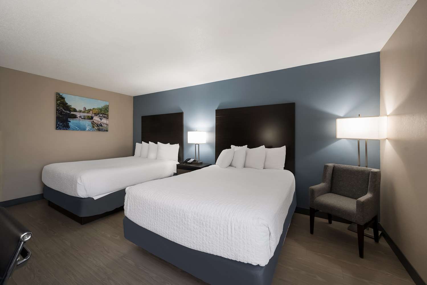 Room, 2 Queen Beds, Bathtub, Accessible