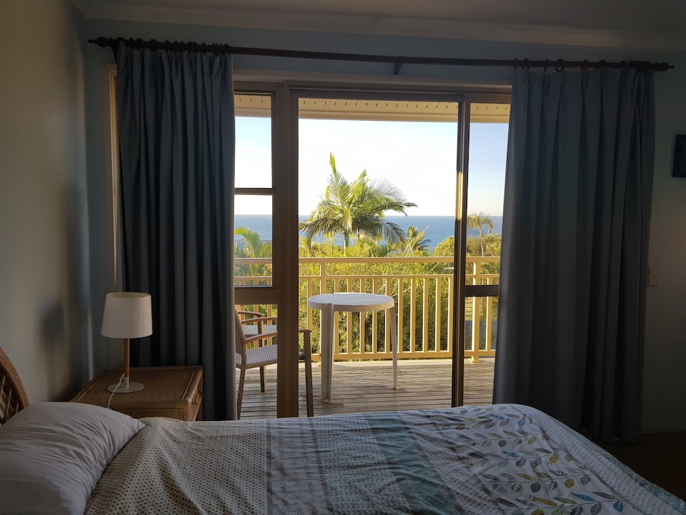 Pandanus Palms Resort 6/50