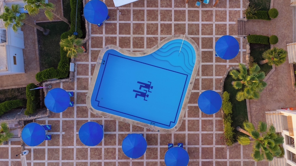 Club Reef Resort 19/52