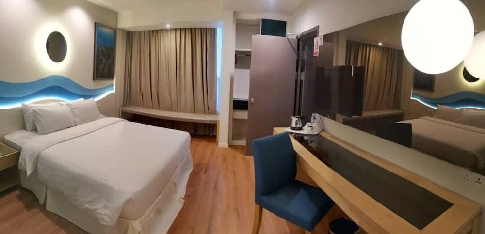 OCEANIA HOTEL 26/51