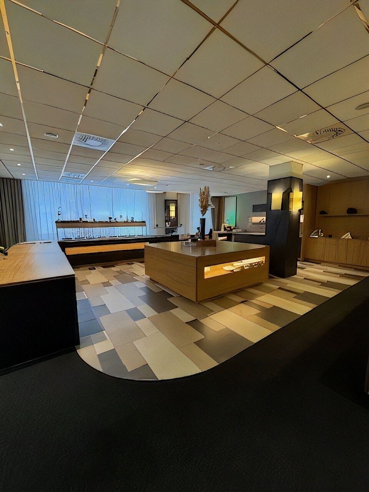 Novina Hotel Sudwestpark Nurnberg 42/68