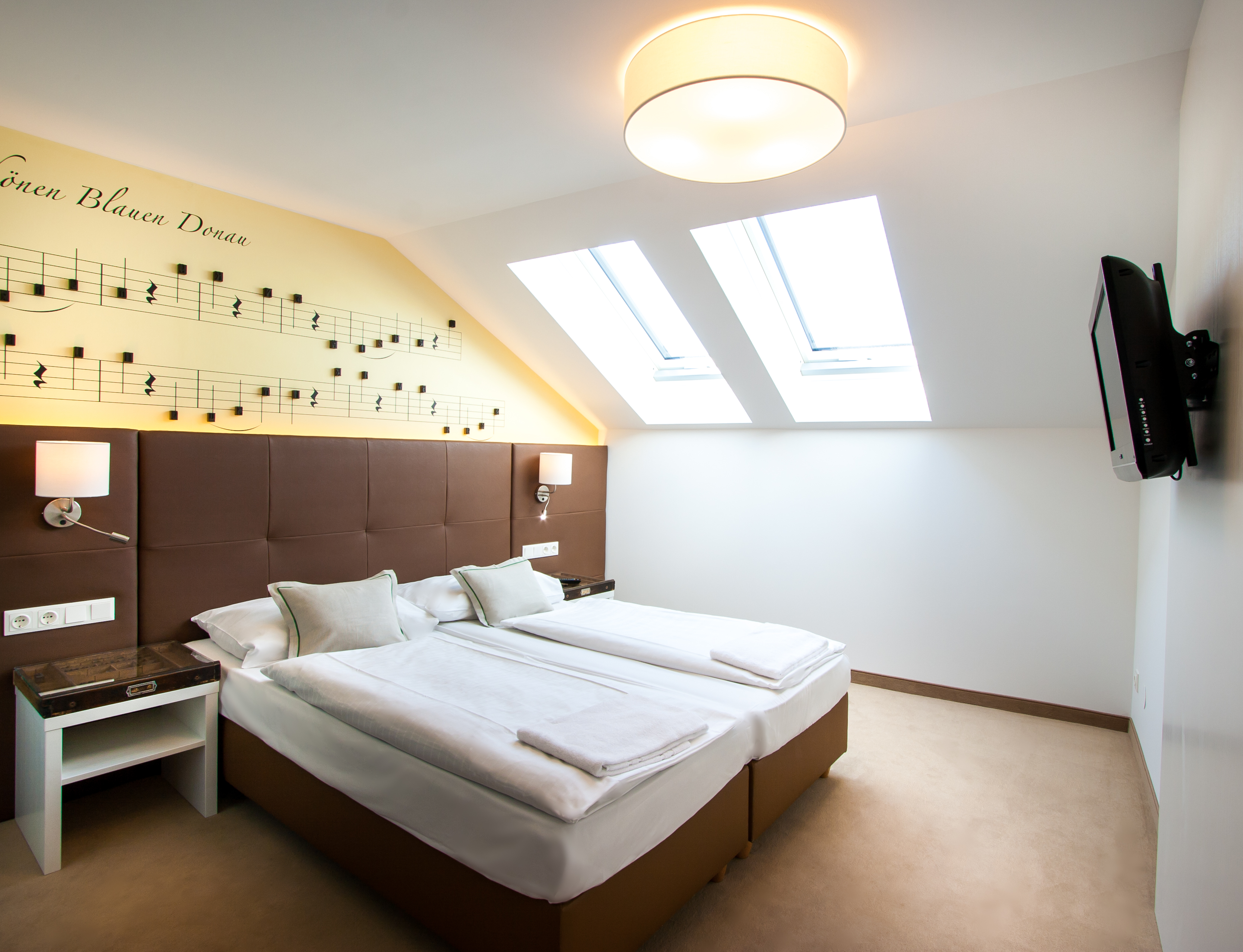 Comfort, Single, Double Bed