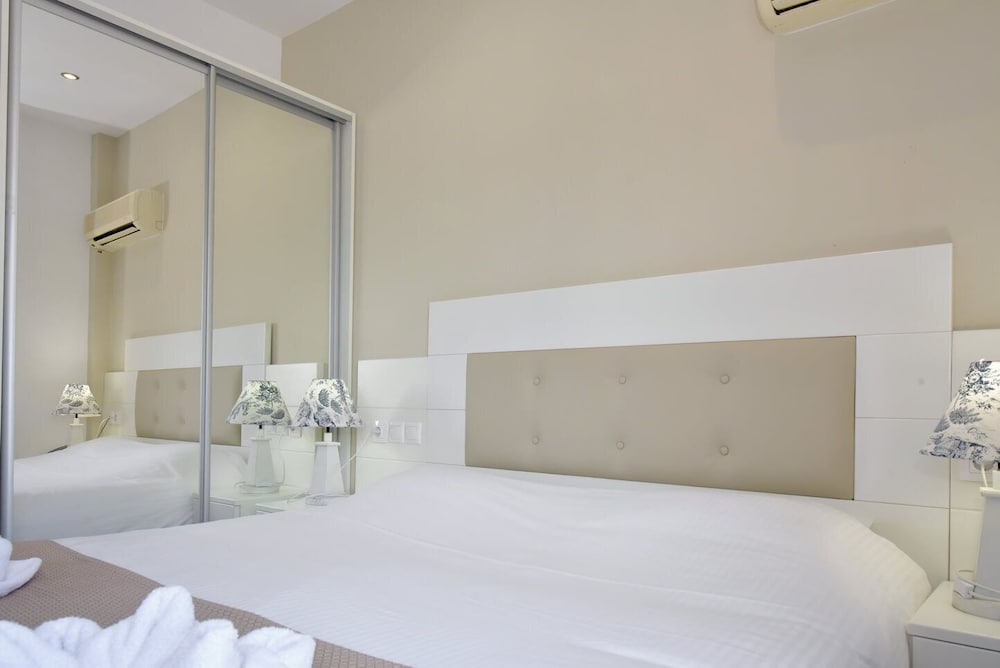 Georgias Garden by Omilos Hotels 16/50